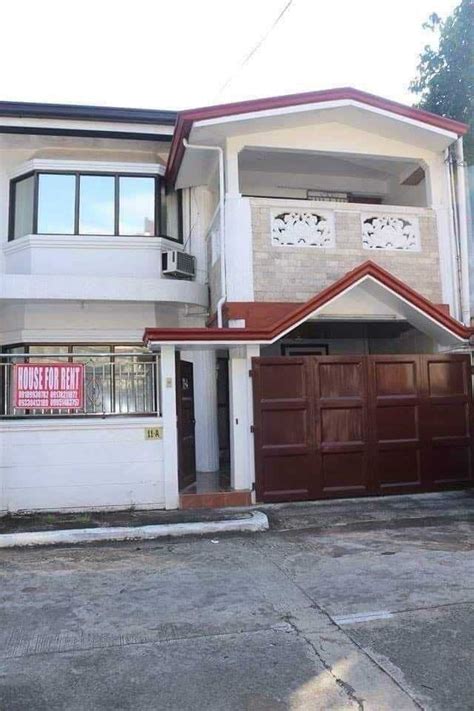 house and lot for rent.